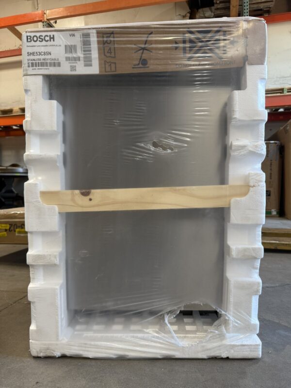 Bosch 300 Series 24 in. Stainless Steel Front Control Tall Tub Dishwasher with Stainless Steel Tub and 3rd Rack, 46 dBA - Image 5
