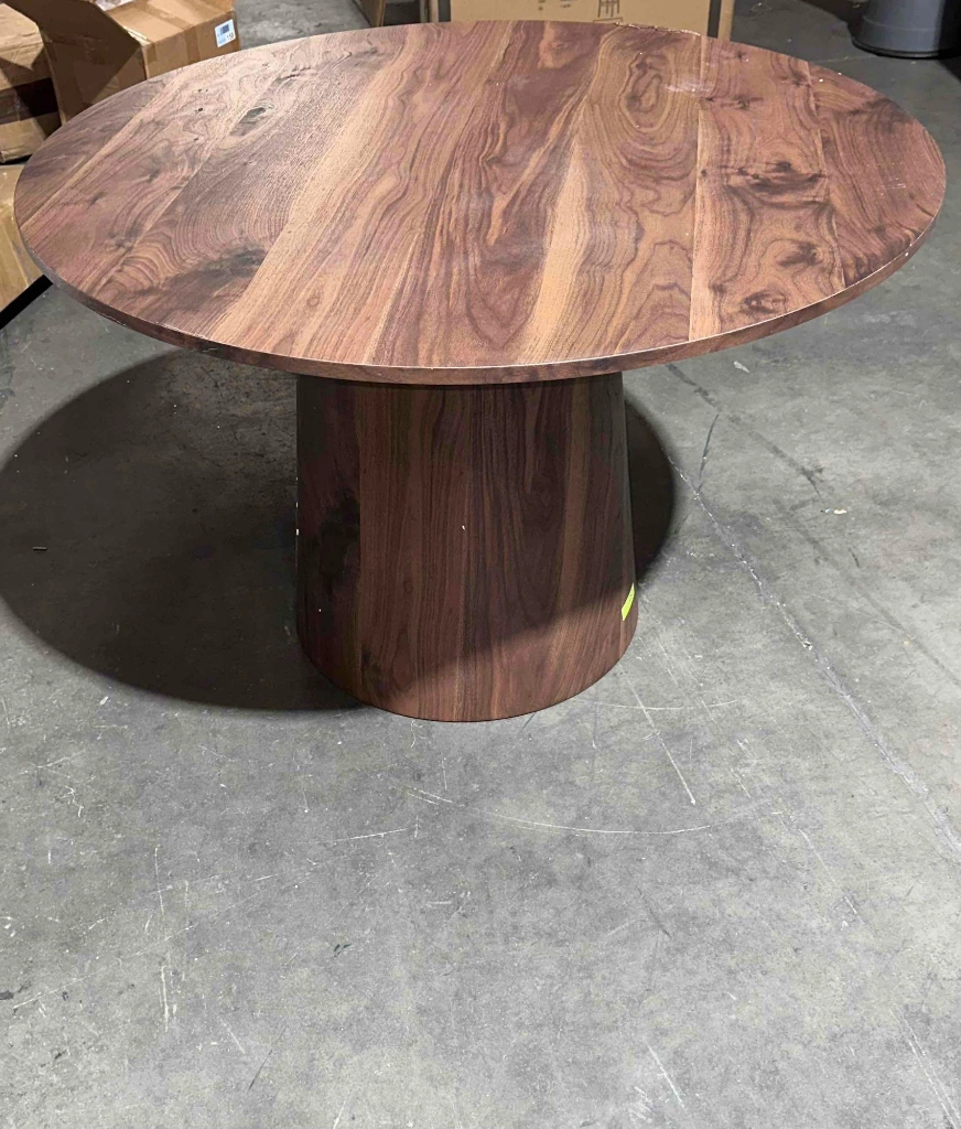 Dwen 46'' Dining Room Table