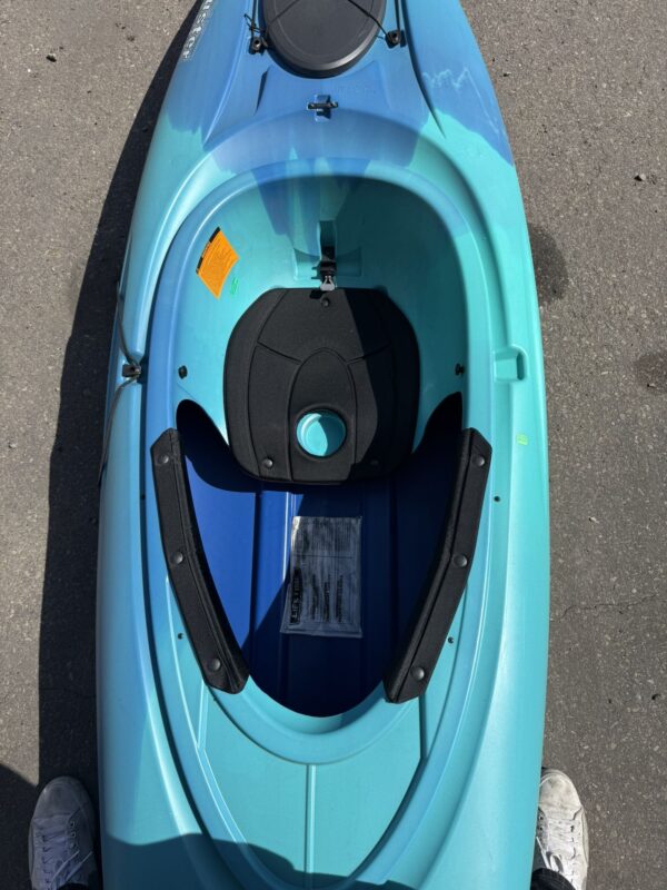 Lifetime Triton Sit-On-Top Kayak and Paddle, 10' - Image 4