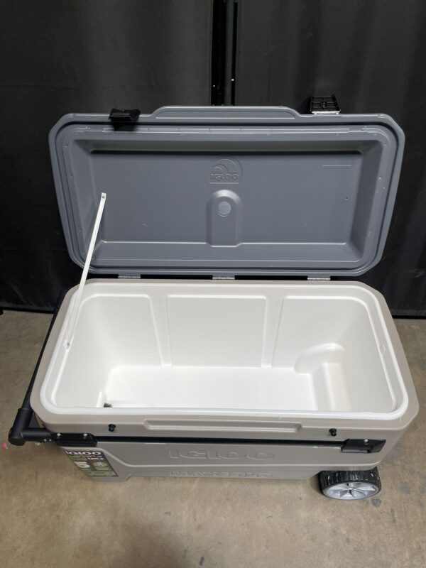 IGLOO SPORTSMAN SUNSET GLIDE 110QT HARD SIDED COOLER - Image 6