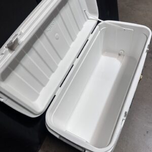 IGLOO Polar 120 Qt Cooler