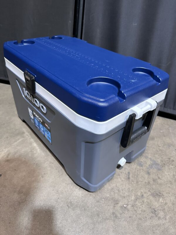 Igloo 70 QT Latitude Hard Sided Cooler - Image 2