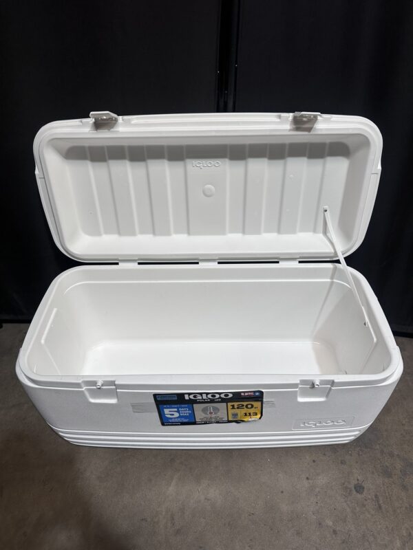 IGLOO Polar 120 Qt Cooler