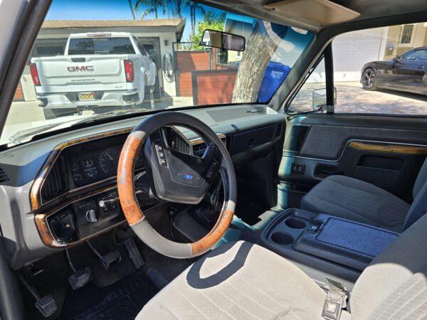 1990 Ford Bronco - Image 7