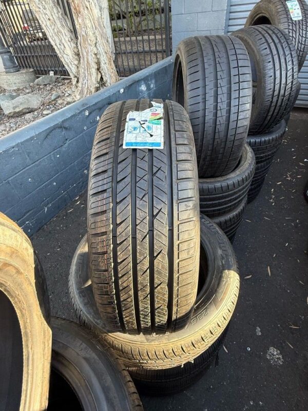 550 tires wholesale deal Hankook & General - Image 8