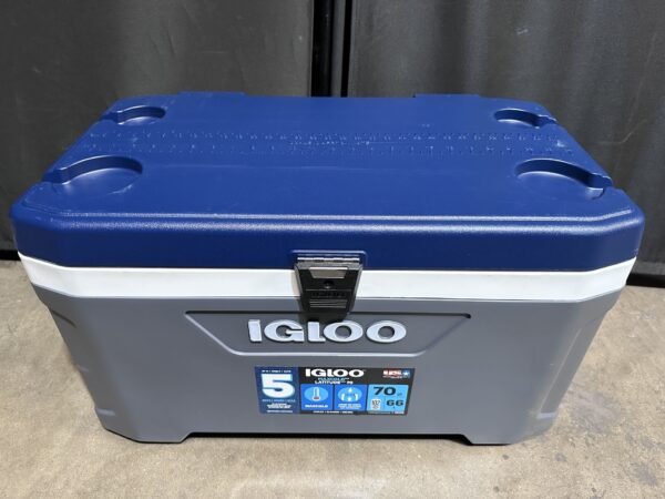 Igloo 70 QT Latitude Hard Sided Cooler
