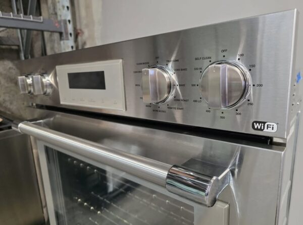 Thermador PO302W 30 inch Built-In Double Electric Convection Wall Oven - Image 2