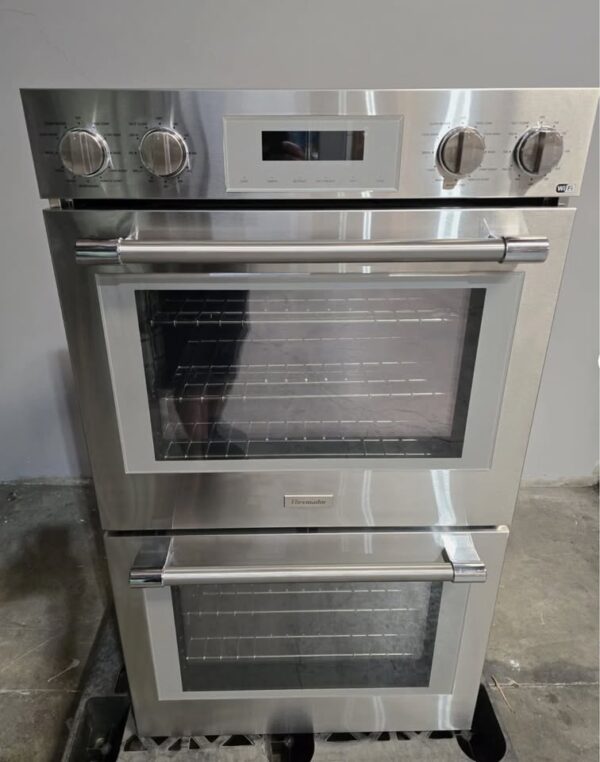 Thermador PO302W 30 inch Built-In Double Electric Convection Wall Oven - Image 3