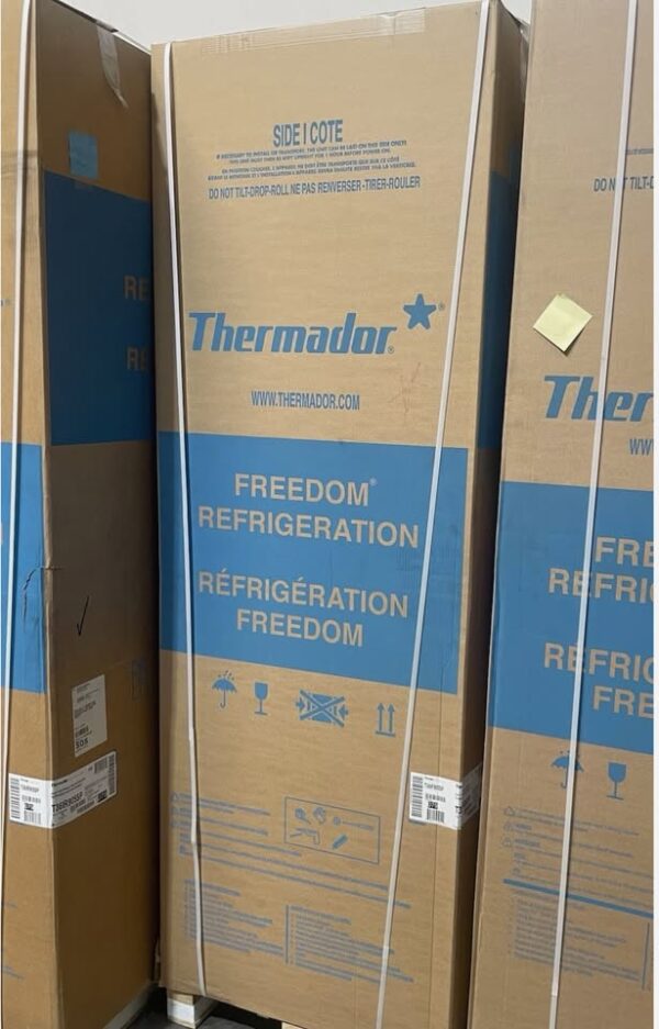 Thermador Freedom Collection 30" Panel-Ready Built-In Freezer Column - Image 3