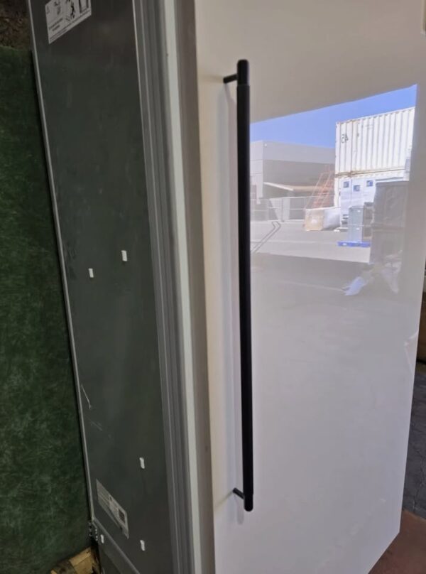 Thermador Freedom Refrigerator T36IR905SP 36 Inch Built-In With Panel! - Image 2
