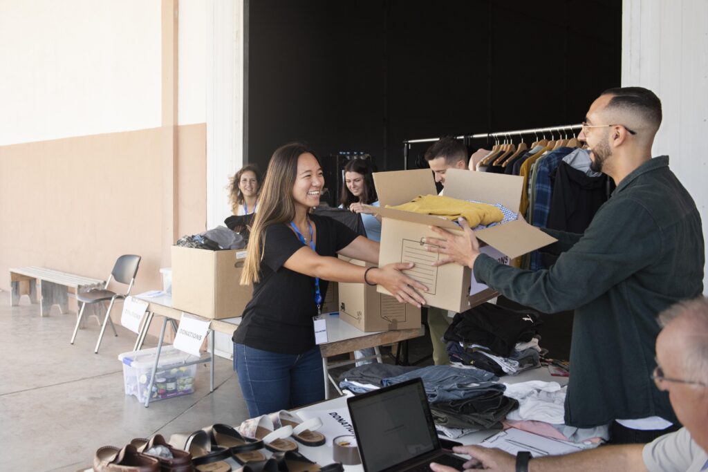 Participants in a Online Storage Auction event